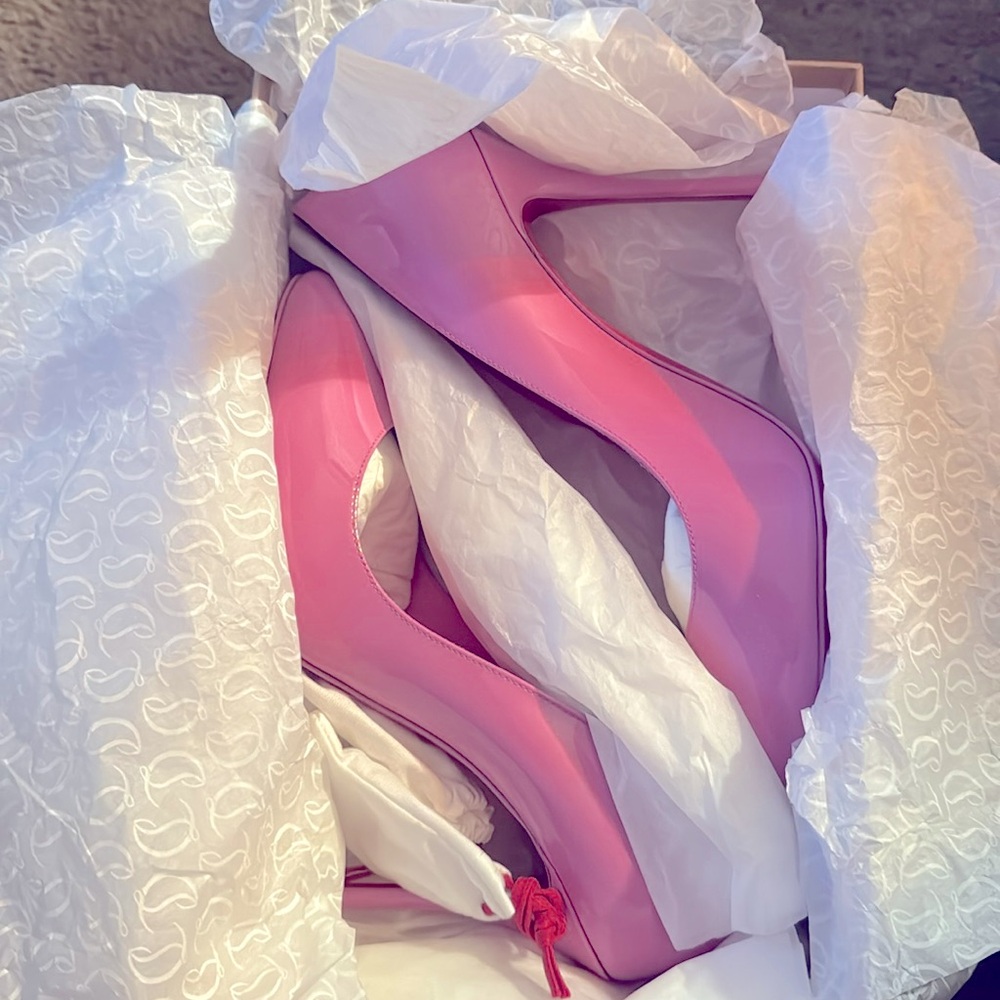 CL Fabulously Sexy & Pretty in Pink Patent!!b